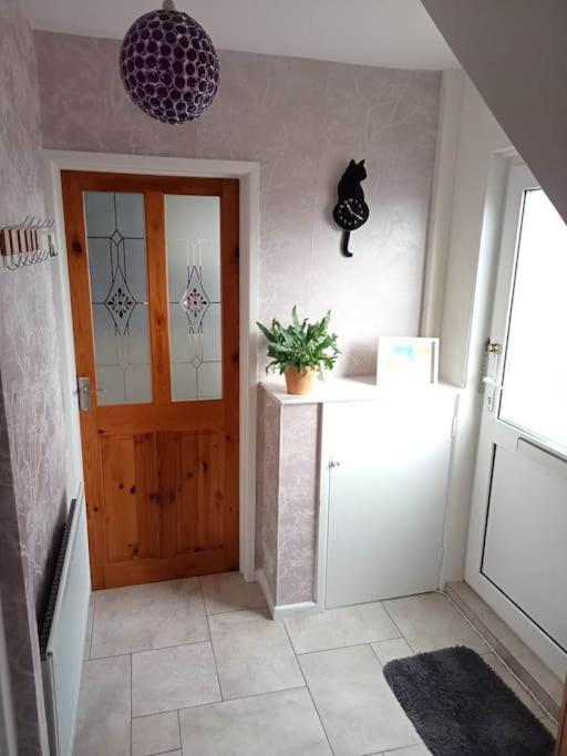 House With Free Parking And Large Garden Villa Wyke Regis Exterior foto