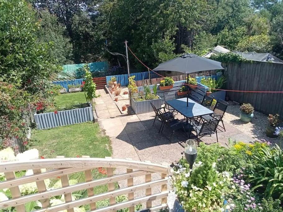 House With Free Parking And Large Garden Villa Wyke Regis Exterior foto